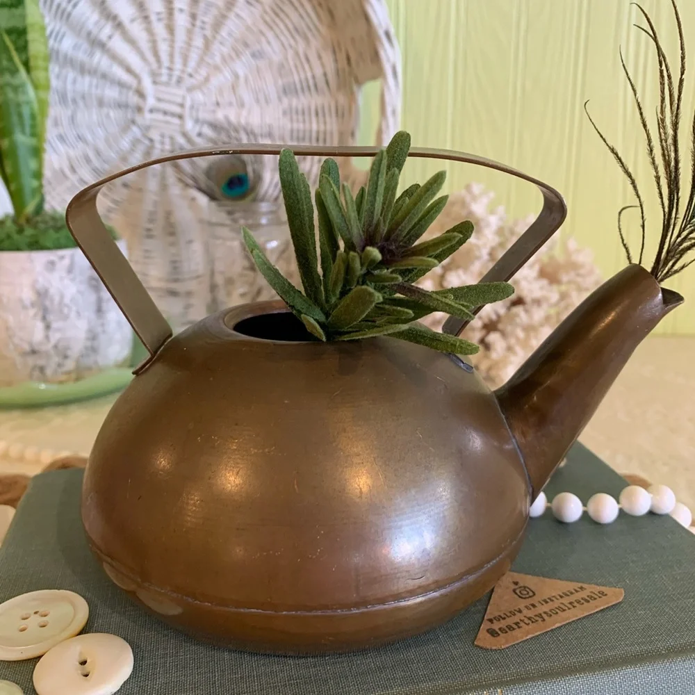 Vintage Copper Teapot 🫖 Unique Home Decor / Gift / Kitchen / Earthy - Picture 2 of 11